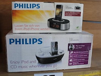 2x docking station philips, voor ipod/iphone, met radio en cd-speler, werking niet gekend - afbeelding 1 van  2