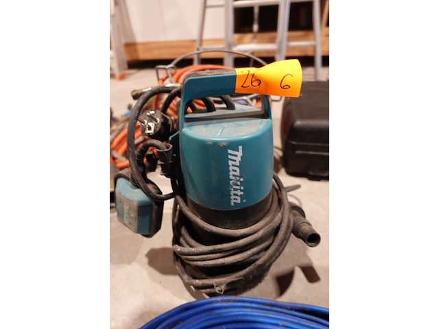 2x dompelpomp makita - afbeelding 4 van  5