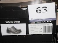 2x doos veiligheidsschoenen, artelli, low shoe pro sorrento src, maat 39, gebruikt - afbeelding 3 van  3