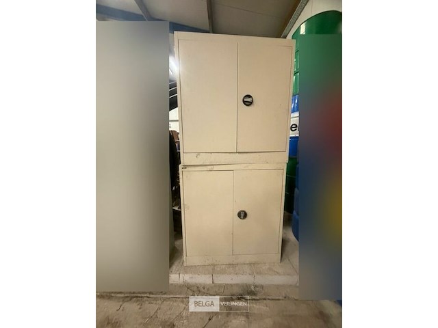 2x dossierkast + 1x bureau - afbeelding 1 van  4