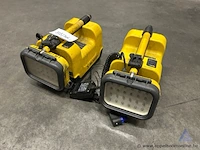 2x draagbaar verlichtingssysteem peli 9430 rals, inclusief lader. werking niet gekend.