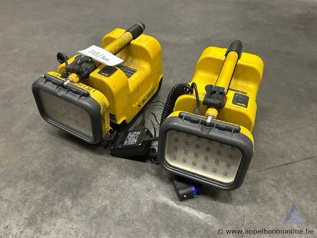 2x draagbaar verlichtingssysteem peli 9430 rals, inclusief lader. werking niet gekend. - afbeelding 1 van  4