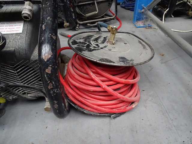 2x draagbare compressor aerfast - afbeelding 3 van  5