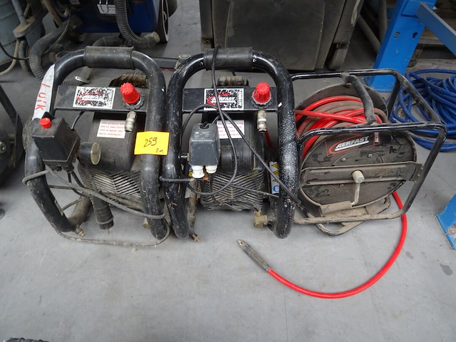 2x draagbare compressor aerfast - afbeelding 1 van  5