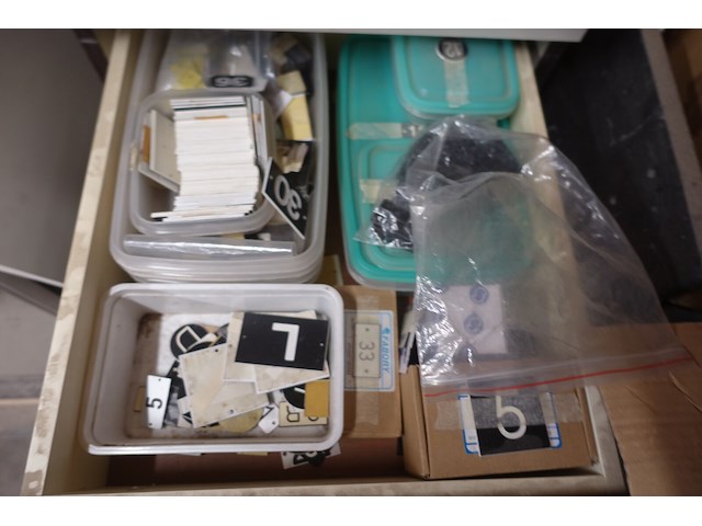 2x dubbele verrijdbare flightcase + inhoud - afbeelding 12 van  12