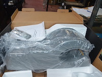 2x dyson airblade ab03 handdrogers, werking onbekend (b421) - afbeelding 1 van  8