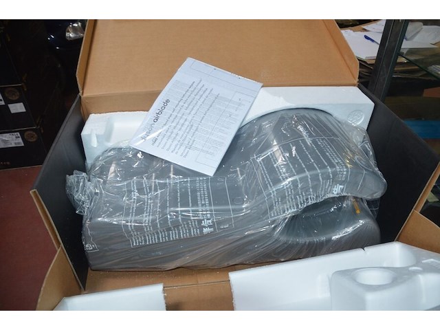 2x dyson airblade ab03 handdrogers, werking onbekend (b421) - afbeelding 3 van  6