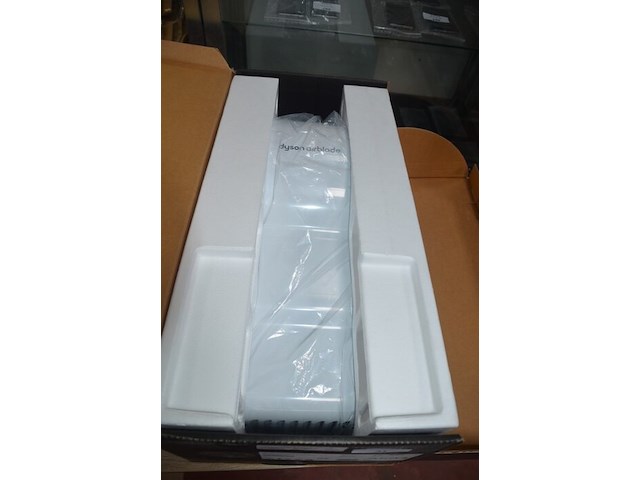 2x dyson airblade ab03 handdrogers, werking onbekend (b421) - afbeelding 3 van  5