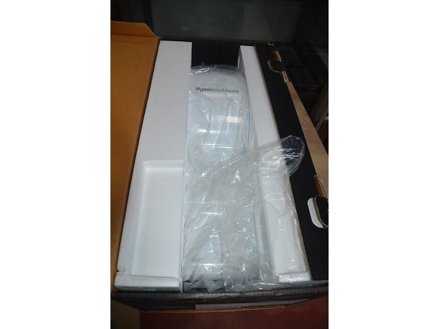 2x dyson airblade ab03 handdrogers, werking onbekend (b421) - afbeelding 5 van  5