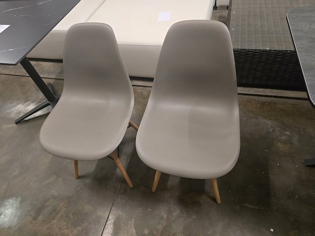 2x eetkamerstoel eams grey zonder arm pp - afbeelding 2 van  3