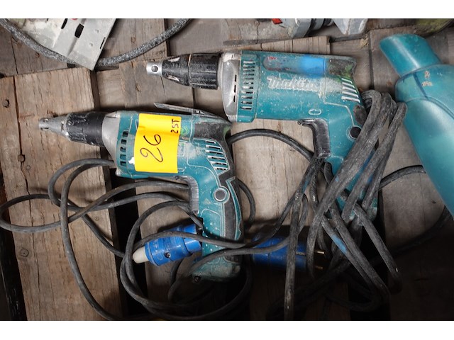 2x elektrische vijsmachine makita - afbeelding 1 van  3