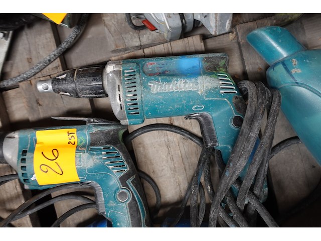 2x elektrische vijsmachine makita - afbeelding 2 van  3