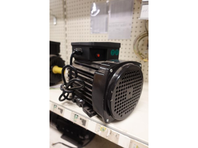 2x elektromotor trx - afbeelding 8 van  9