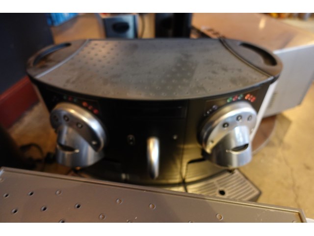 2x espressomachine nespresso - afbeelding 3 van  8