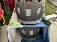 2x fietshelmen - afbeelding 1 van  3