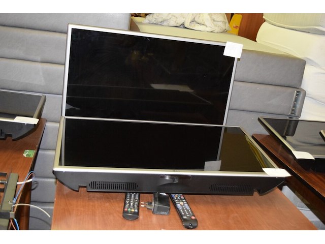 2x flatscreen tv lg - afbeelding 1 van  3