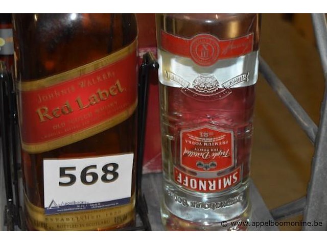 2x fles, wo. 1x fles whisky, johnnie walker red label, 1x fles vodka, smirnoff triple distilled - afbeelding 2 van  2