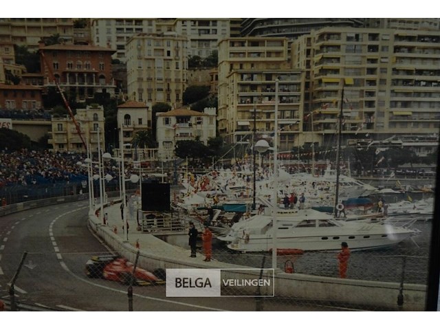 2x foto ferarri - afbeelding 2 van  4