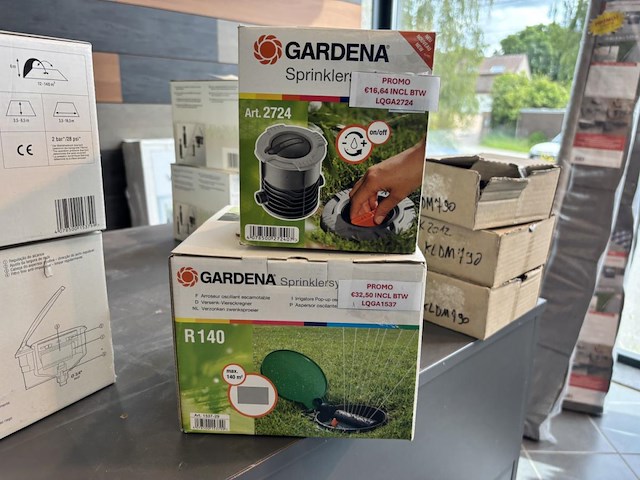 2x gardena w.o. zwenksproeier & sprinkler - afbeelding 1 van  3