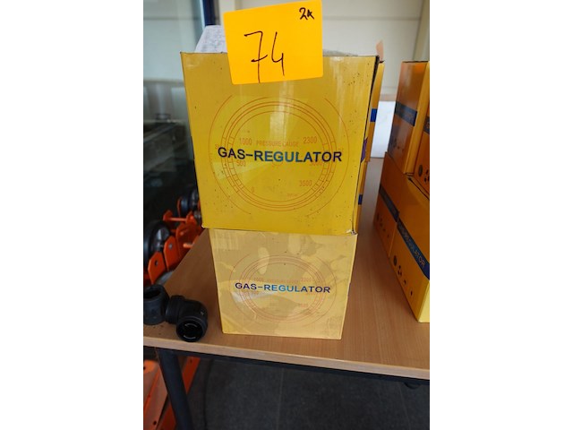 2x gasregulator - afbeelding 1 van  4