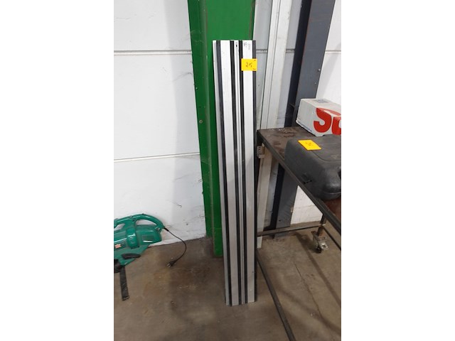 2x geleidinglat dewalt - afbeelding 1 van  4