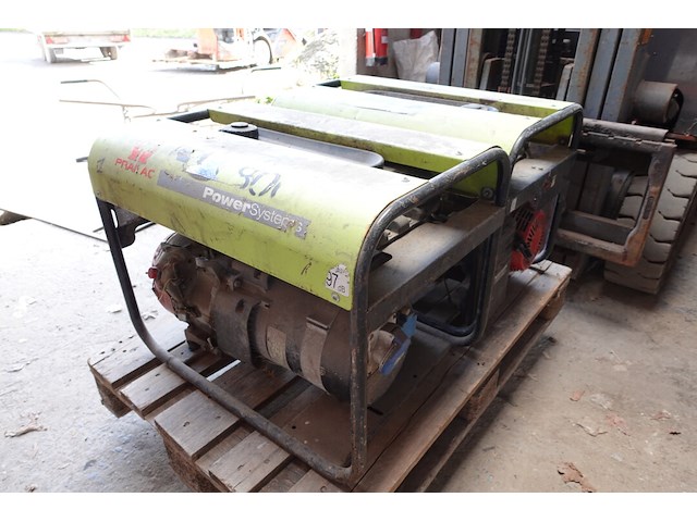 2x generator pramac - afbeelding 3 van  5