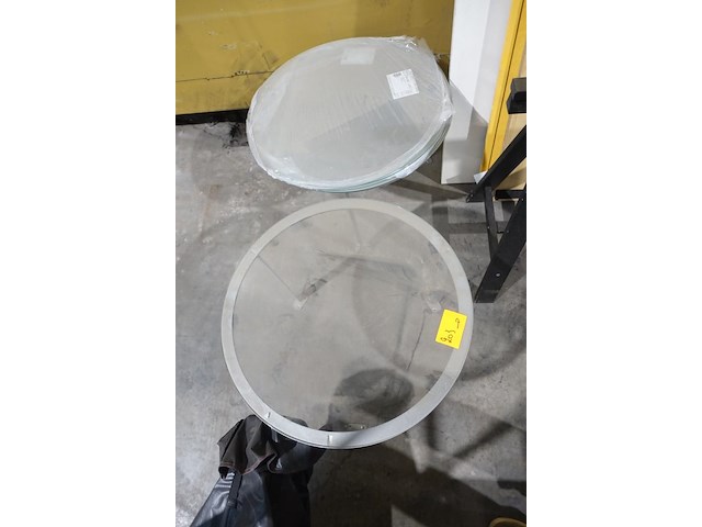 2x glazen bijzettafel - afbeelding 1 van  2