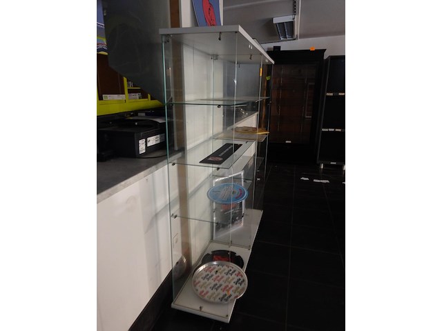 2x glazen kast - afbeelding 2 van  2