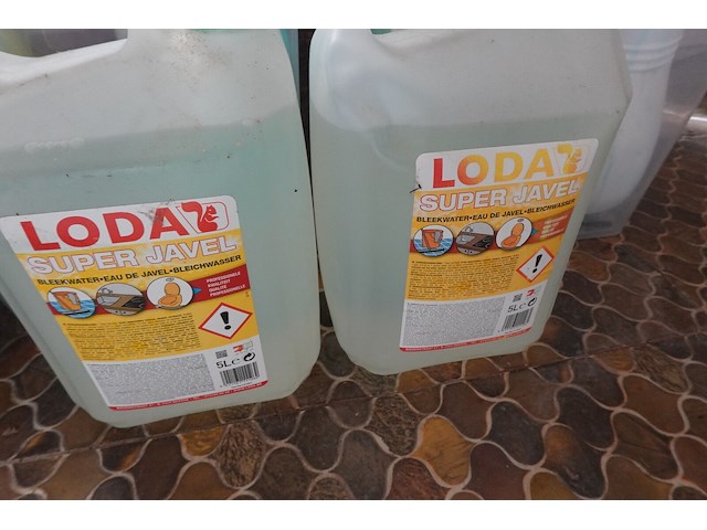 2x grijpbak met schoonmaakmiddelen - afbeelding 3 van  4