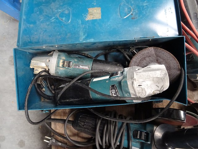 2x haakse slijper makita - afbeelding 2 van  4