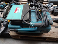 2x haakse vijsmachine makita + klopboorhamer makita - afbeelding 1 van  4