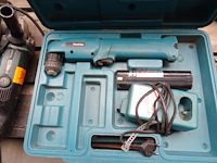 2x haakse vijsmachine makita + klopboorhamer makita - afbeelding 3 van  4