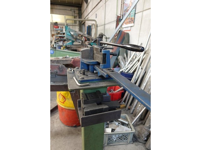2x handmatige metaalbewerking machine - afbeelding 5 van  9