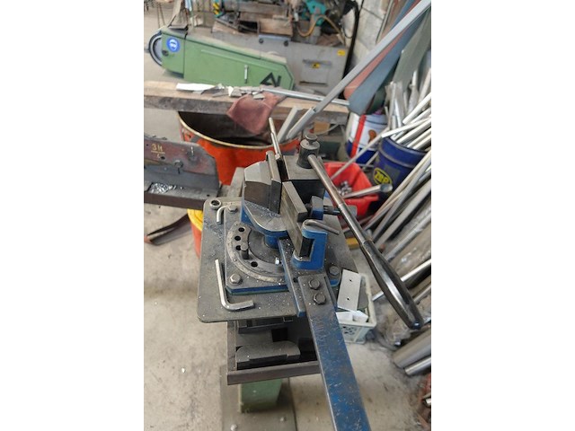 2x handmatige metaalbewerking machine - afbeelding 6 van  9
