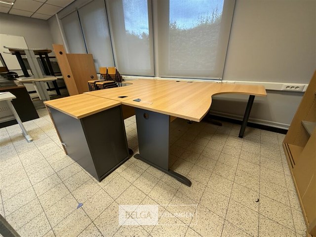 2x hoekbureau - afbeelding 3 van  4