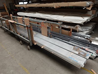 2x houder met inhoud - afbeelding 1 van  5