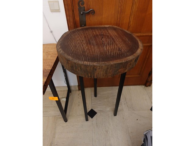 2x houten bijzettafel handwerk - afbeelding 4 van  5