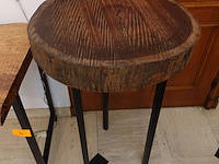 2x houten bijzettafel handwerk - afbeelding 4 van  5