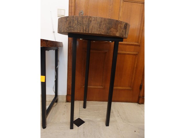 2x houten bijzettafel handwerk - afbeelding 5 van  5