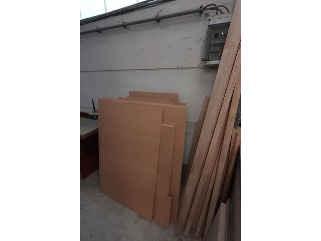 2x houten bok + restpartij diverse houten platen - afbeelding 9 van  13