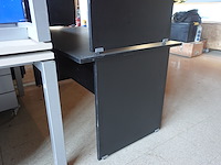 2x houten bureau - afbeelding 3 van  7