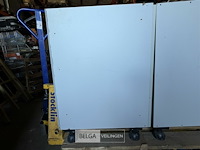 2x houten kast met leggers - afbeelding 2 van  3