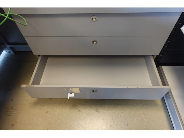 2x houten kast - afbeelding 2 van  13