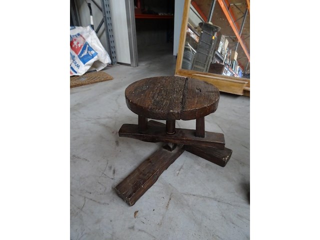 2x houten krukje - afbeelding 2 van  5