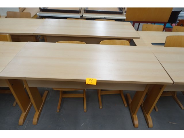 2x houten lessenaar + 4x stoel - afbeelding 1 van  3