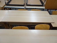 2x houten lessenaar + 4x stoel - afbeelding 3 van  3