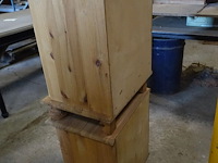 2x houten nachtkastje - afbeelding 4 van  6