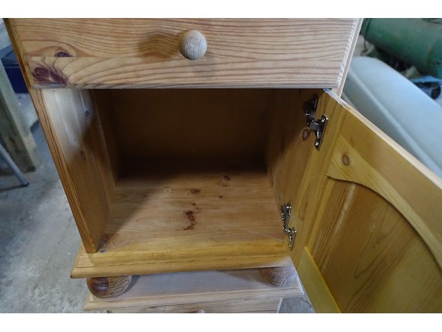 2x houten nachtkastje - afbeelding 6 van  6