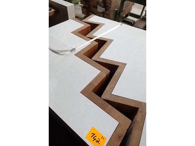 2x houten trap - afbeelding 4 van  4