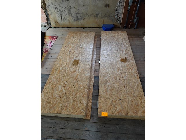 2x houten wand - afbeelding 1 van  1